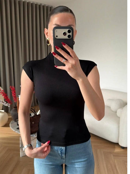 Amy Basic Top