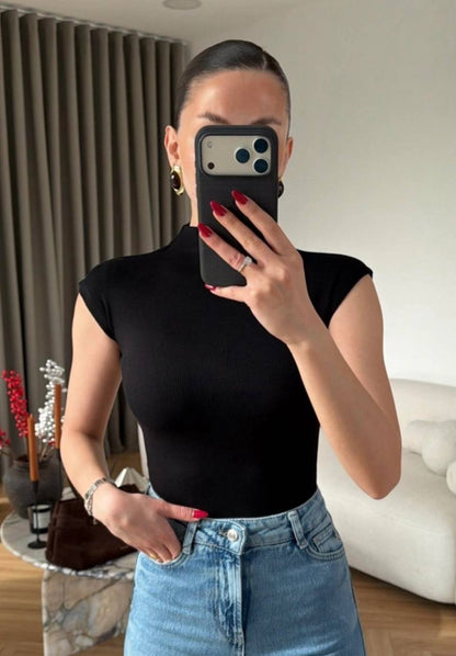 Amy Basic Top
