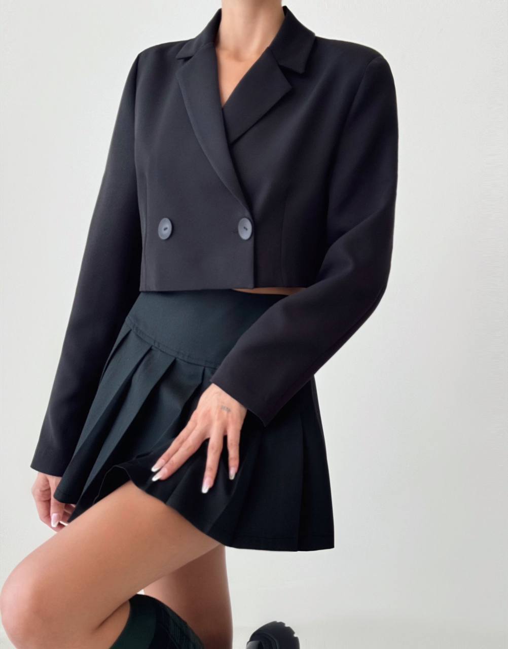 Bisou Cropped Blazer