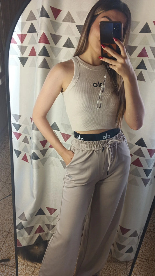 Alo sweatpants