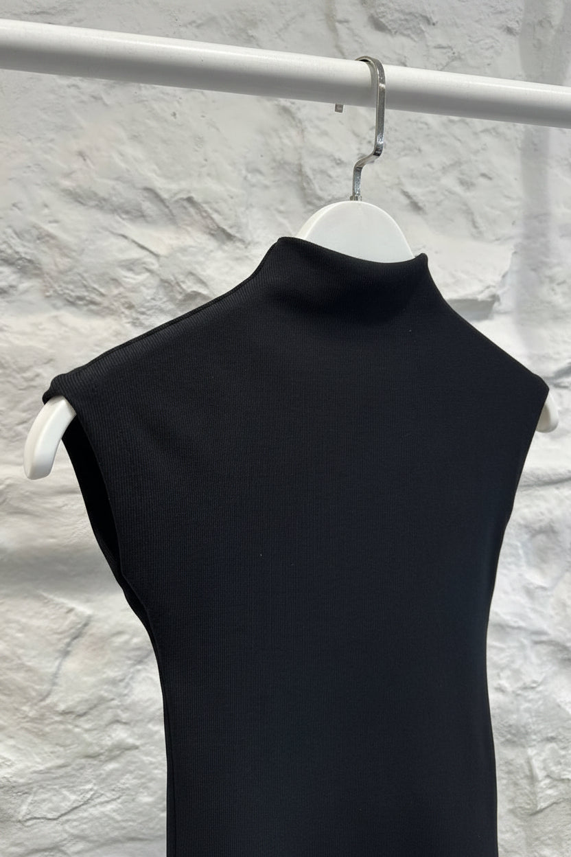 Amy Basic Top